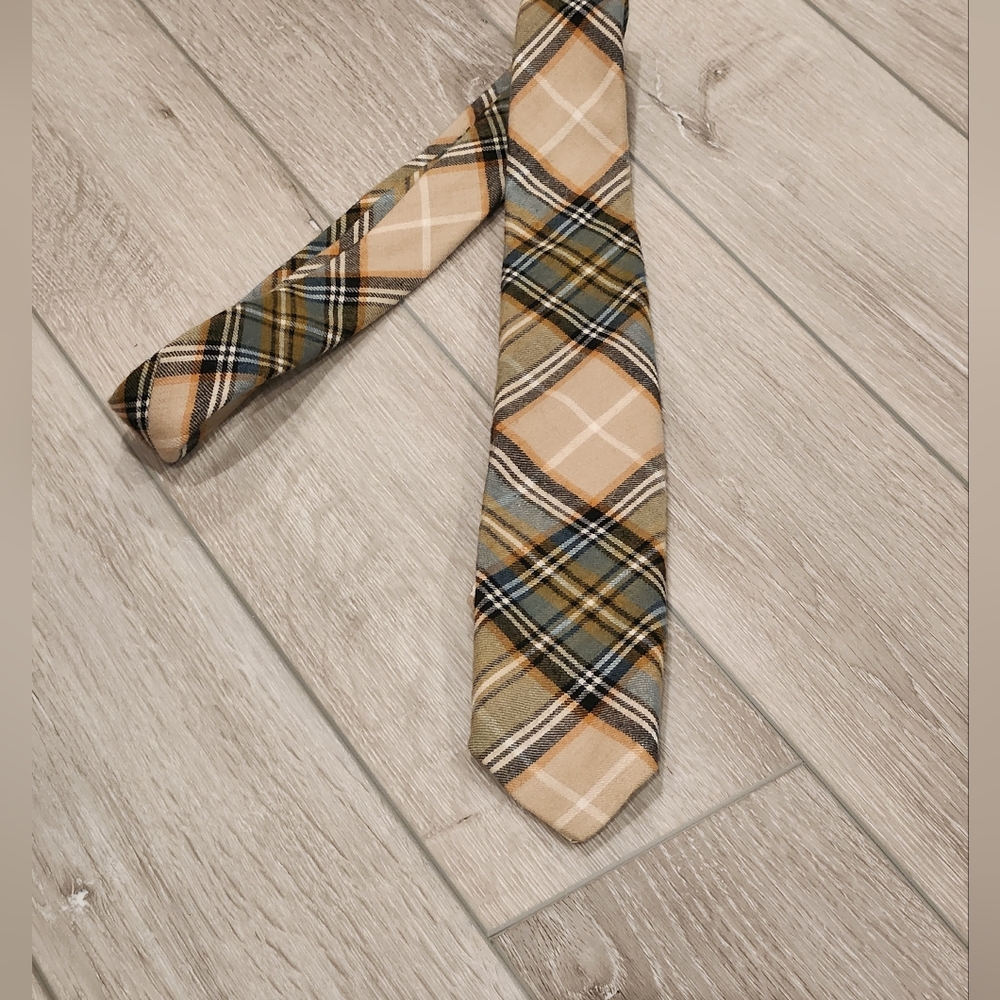 Vogue Vintage designer menswear tie